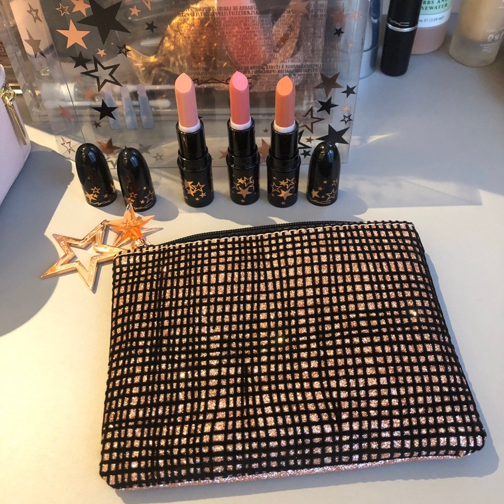 BRAND NEW MAC LIPSTICK SET